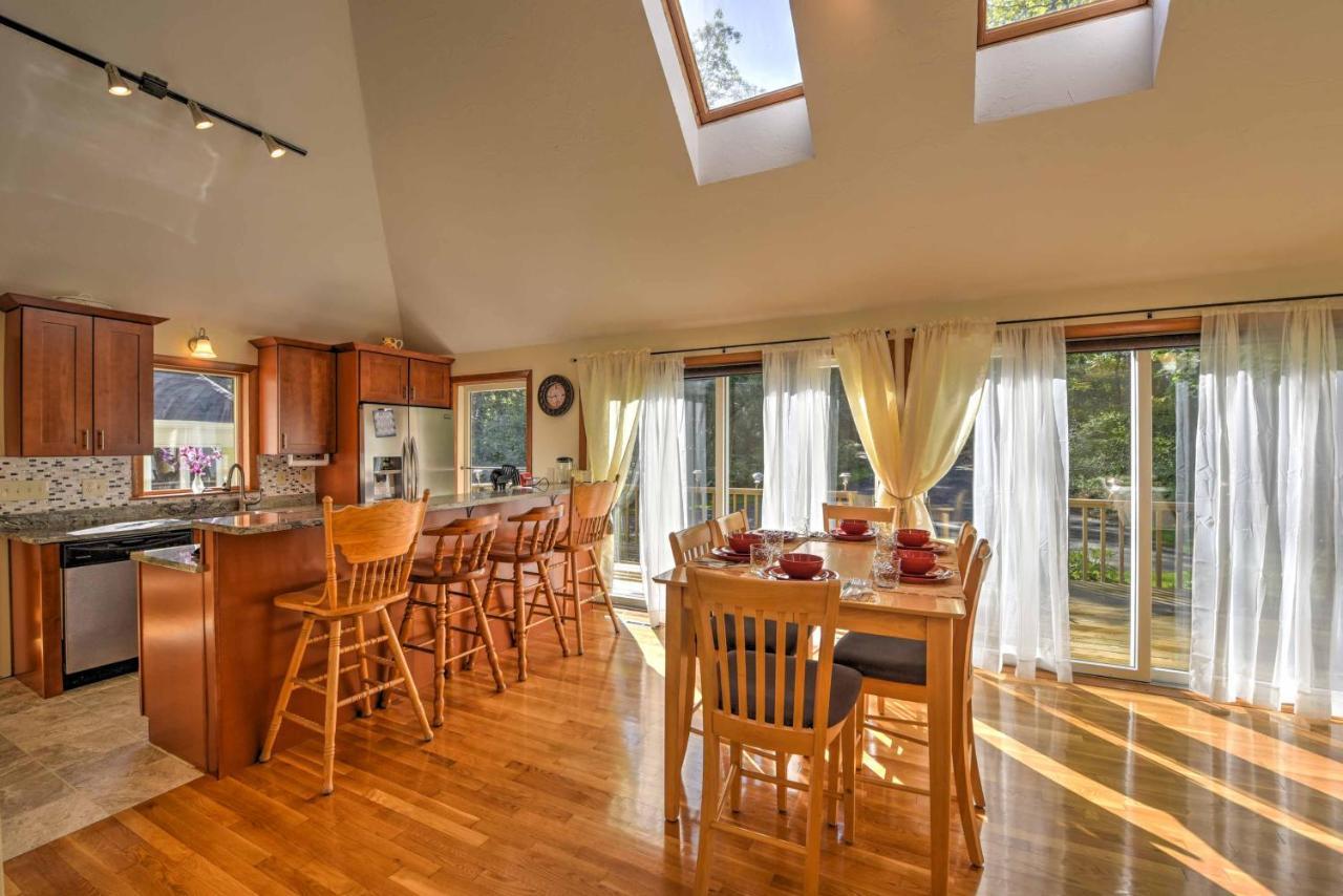 East Falmouth Home With Deck And Grill 4 Mi To Beach! 外观 照片