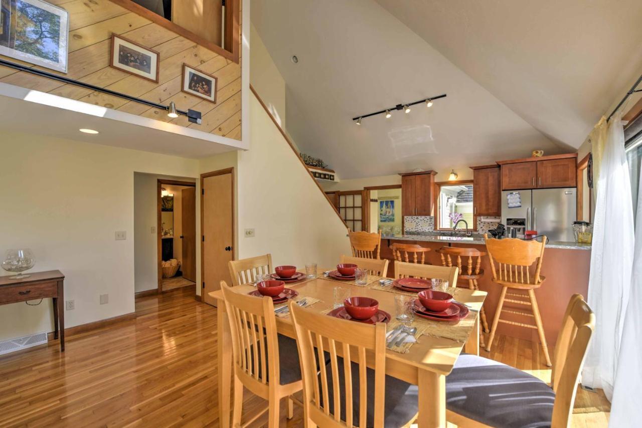 East Falmouth Home With Deck And Grill 4 Mi To Beach! 外观 照片